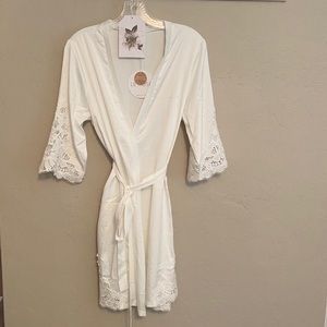 NTW Le Rose White Satin & Lace Robe